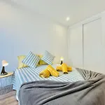 Limoeiro - Shopping Center 50m - Modern Apartment